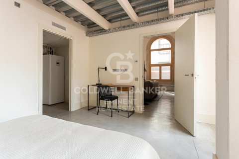 Tvåvåningslägenhet till salu i Barcelona, Spanien 2 sovrum, 117 kvm. Nr. 157521 - foto 22