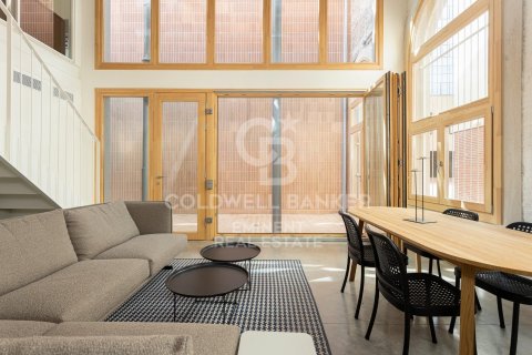 Paritalo myytävänä Barcelona, Espanja, 2 makuuhuonetta, 117 m2 No. 157521 - kuva 3