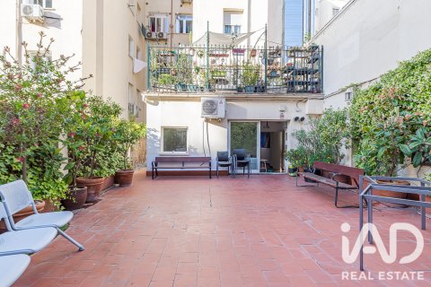 Apartment for sale in Madrid, Spain 4 bedrooms, 353 sq.m. No. 187801 - photo 24