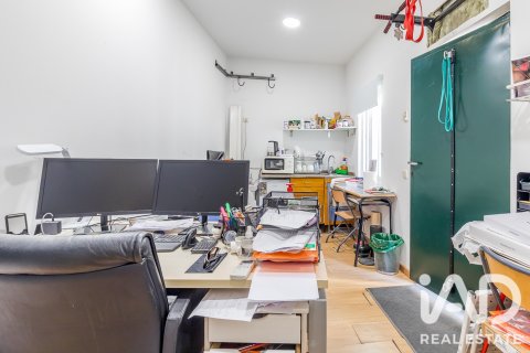 Apartment for sale in Madrid, Spain 4 bedrooms, 353 sq.m. No. 187801 - photo 29