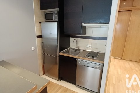 Apartment for sale in Madrid, Spain 1 bedroom, 55 sq.m. No. 187802 - photo 11