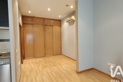 Apartment for sale in Madrid, Spain 1 bedroom, 55 sq.m. No. 187802 - photo 6