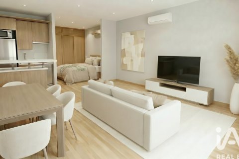 Apartment for sale in Madrid, Spain 1 bedroom, 55 sq.m. No. 187802 - photo 1
