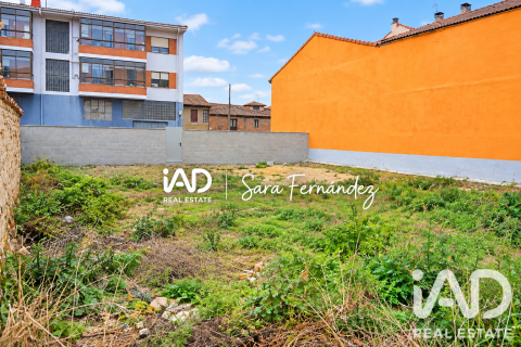 Land plot à vendre à Villaquilambre, Leon, Espagne, 315 m2 No. 196537 - photo 5