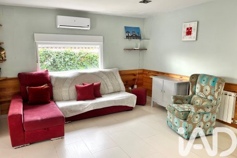 House for sale in Alcala De Xivert, Castellon, Spain 4 bedrooms, 164 sq.m. No. 152876 - photo 13