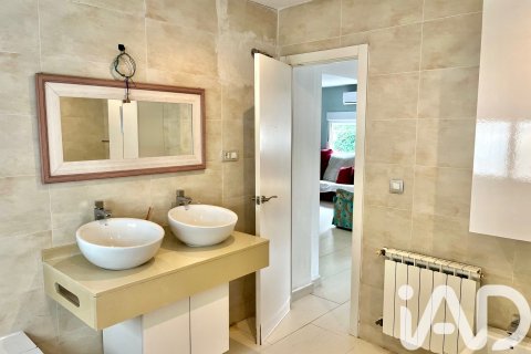 House for sale in Alcala De Xivert, Castellon, Spain 4 bedrooms, 164 sq.m. No. 152876 - photo 21