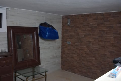 Сasa en venta en Mont-roig del Camp, Tarragona, España 5 dormitorios, 271 m2 No. 152875 - foto 27