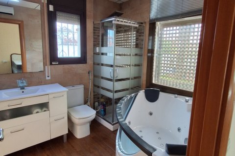 Сasa en venta en Mont-roig del Camp, Tarragona, España 5 dormitorios, 271 m2 No. 152875 - foto 14