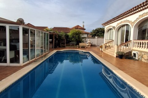 Сasa en venta en Mont-roig del Camp, Tarragona, España 5 dormitorios, 271 m2 No. 152875 - foto 4