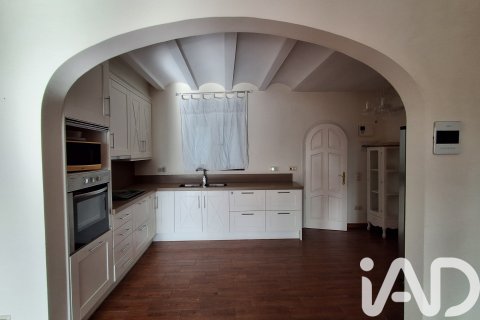 Сasa en venta en Mont-roig del Camp, Tarragona, España 5 dormitorios, 271 m2 No. 152875 - foto 11