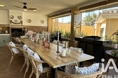 Talo myytävänä Rincon de la Victoria, Malaga, Espanja, 6 makuuhuonetta, 648 m2 No. 152871 - kuva 11