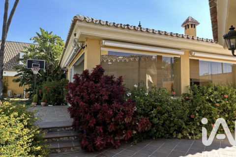 Talo myytävänä Rincon de la Victoria, Malaga, Espanja, 6 makuuhuonetta, 648 m2 No. 152871 - kuva 4