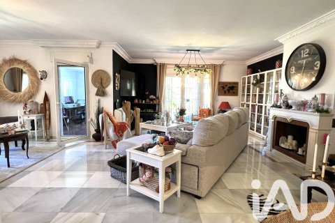 Talo myytävänä Rincon de la Victoria, Malaga, Espanja, 6 makuuhuonetta, 648 m2 No. 152871 - kuva 14