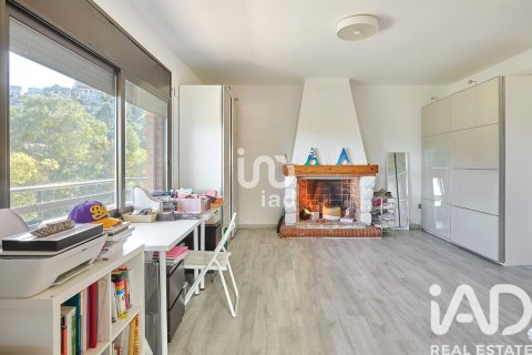 Продажа дома в Санта-Колома-де-Сервелло, Барселона, Испания 4 спальни, 309м2 №152872 - фото 13