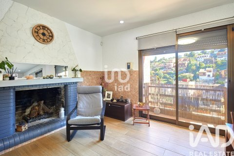 Продажа дома в Санта-Колома-де-Сервелло, Барселона, Испания 4 спальни, 309м2 №152872 - фото 4