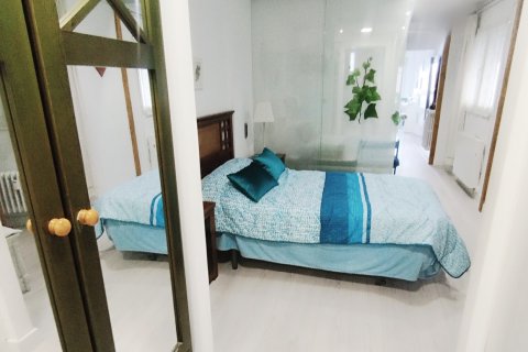 Apartment for sale in Leon, Spain 3 bedrooms, 133 sq.m. No. 152877 - photo 24