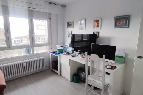 Apartment for sale in Leon, Spain 3 bedrooms, 133 sq.m. No. 152877 - photo 20