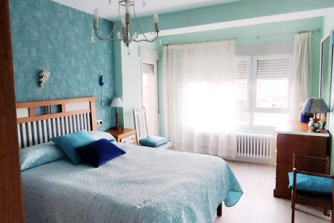 Apartment for sale in Leon, Spain 3 bedrooms, 133 sq.m. No. 152877 - photo 12