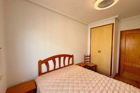 Kattohuoneisto myytävänä Torrevieja, Alicante, Espanja, 3 makuuhuonetta, 82 m2 No. 186829 - kuva 17