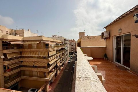 Kattohuoneisto myytävänä Torrevieja, Alicante, Espanja, 3 makuuhuonetta, 82 m2 No. 186829 - kuva 10