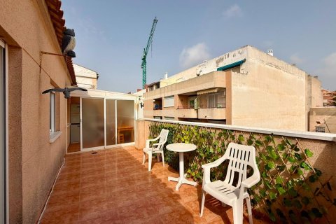 Kattohuoneisto myytävänä Torrevieja, Alicante, Espanja, 3 makuuhuonetta, 82 m2 No. 186829 - kuva 5
