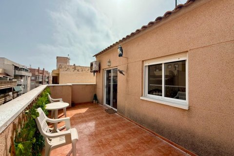 Kattohuoneisto myytävänä Torrevieja, Alicante, Espanja, 3 makuuhuonetta, 82 m2 No. 186829 - kuva 11