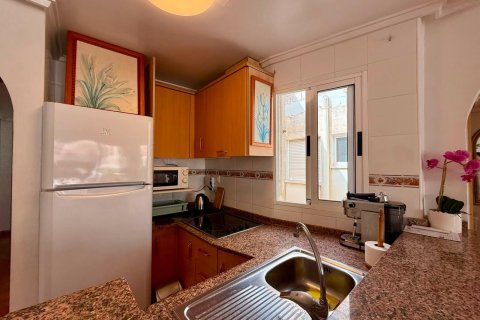 Kattohuoneisto myytävänä Torrevieja, Alicante, Espanja, 3 makuuhuonetta, 82 m2 No. 186829 - kuva 27