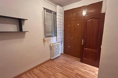 Huoneisto myytävänä Madrid, Espanja, 2 makuuhuonetta, 81 m2 No. 186825 - kuva 8