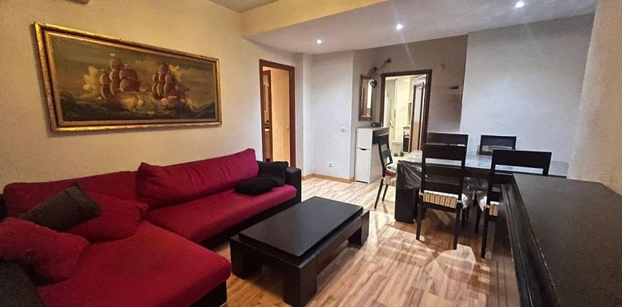 Huoneisto Madrid, Espanja 2 makuuhuonetta, 81 m2 No. 186825