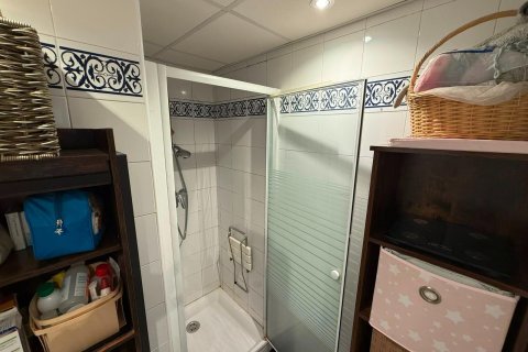 Apartament w Torrevieja, Alicante, Hiszpania 3 sypialnie, 110 mkw. nr 186826 – zdjęcie 23