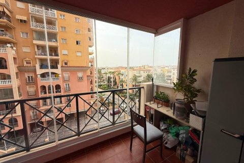 Apartament w Torrevieja, Alicante, Hiszpania 3 sypialnie, 110 mkw. nr 186826 – zdjęcie 16