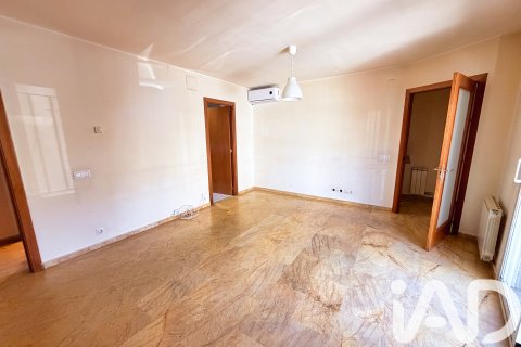 Dzīvoklis pārdošanā Vallirana, Barcelona, Spānijā 2 istabas, 64 m2 Nr. 184893 - attēls 3