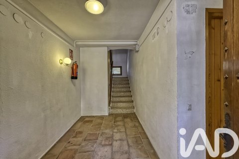 Продажа квартиры в Теруэль, Испания 1 спальня, 58м2 №184892 - фото 29