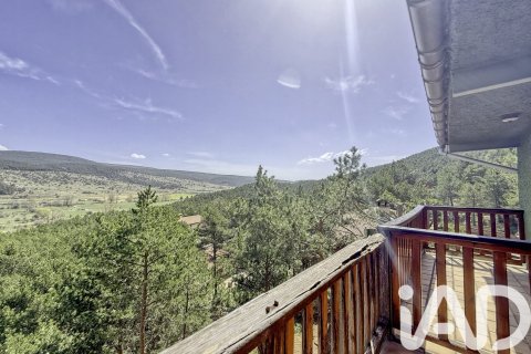 Продажа квартиры в Теруэль, Испания 1 спальня, 58м2 №184892 - фото 23