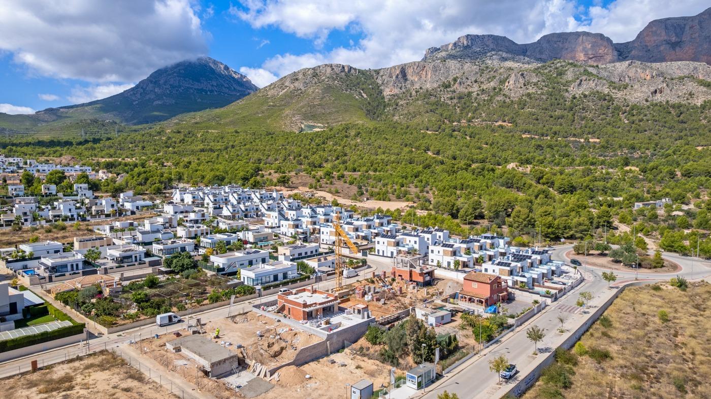 Villa a Polop, Alicante, Spagna 3 camere da letto, 217 mq. N° 135290