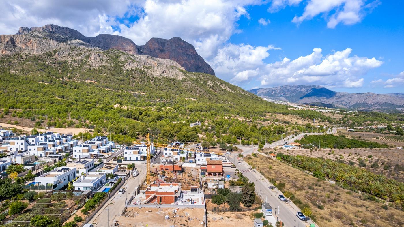 Villa a Polop, Alicante, Spagna 3 camere da letto, 217 mq. N° 135290