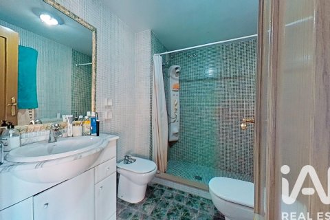 Paritalo myytävänä Castellon de la Plana, Castellon, Espanja, 4 makuuhuonetta, 231 m2 No. 172746 - kuva 19