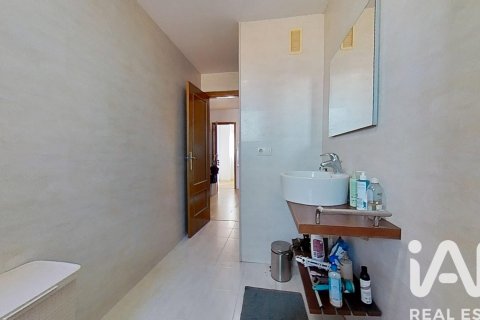Paritalo myytävänä Castellon de la Plana, Castellon, Espanja, 4 makuuhuonetta, 231 m2 No. 172746 - kuva 24
