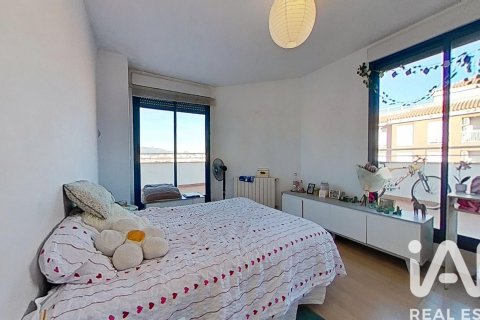 Paritalo myytävänä Castellon de la Plana, Castellon, Espanja, 4 makuuhuonetta, 231 m2 No. 172746 - kuva 1
