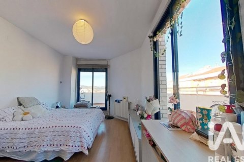 Paritalo myytävänä Castellon de la Plana, Castellon, Espanja, 4 makuuhuonetta, 231 m2 No. 172746 - kuva 3