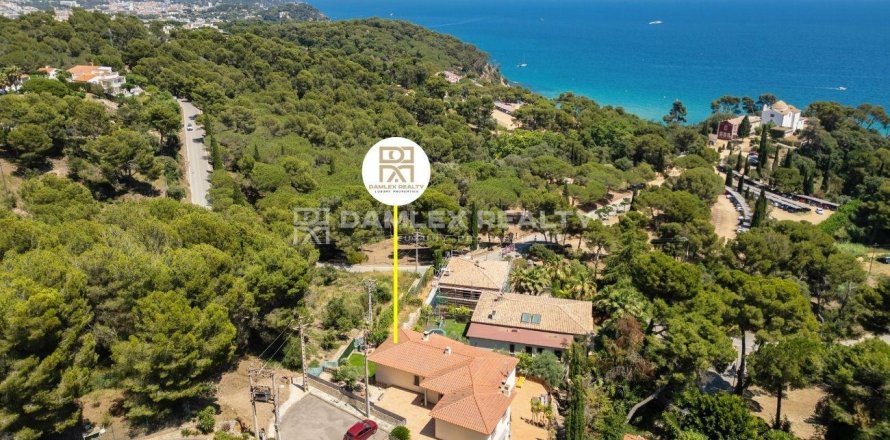 Willa w Blanes, Girona, Hiszpania 6 sypialni, 297 mkw. nr 177001