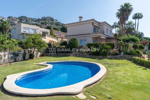 Willa w Lloret de Mar, Girona, Hiszpania 5 sypialni, 226 mkw. nr 176999 – zdjęcie 3