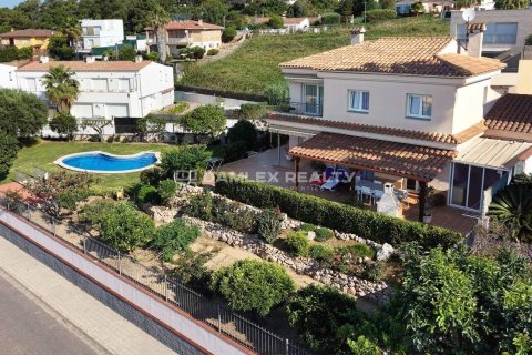 Willa w Lloret de Mar, Girona, Hiszpania 5 sypialni, 226 mkw. nr 176999