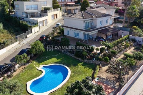 Willa w Lloret de Mar, Girona, Hiszpania 5 sypialni, 226 mkw. nr 176999 – zdjęcie 4