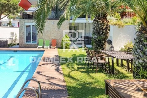 Willa w Lloret de Mar, Girona, Hiszpania 4 sypialnie, 400 mkw. nr 177000 – zdjęcie 6