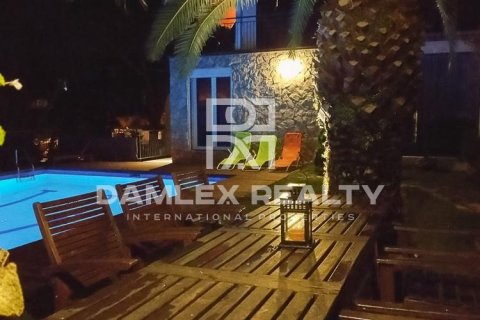 Willa w Lloret de Mar, Girona, Hiszpania 4 sypialnie, 400 mkw. nr 177000 – zdjęcie 23