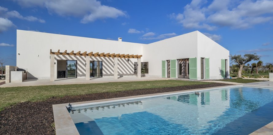 Villa Campos, Mallorca, Spain 3 bedrooms, 224 sq.m. No. 109885