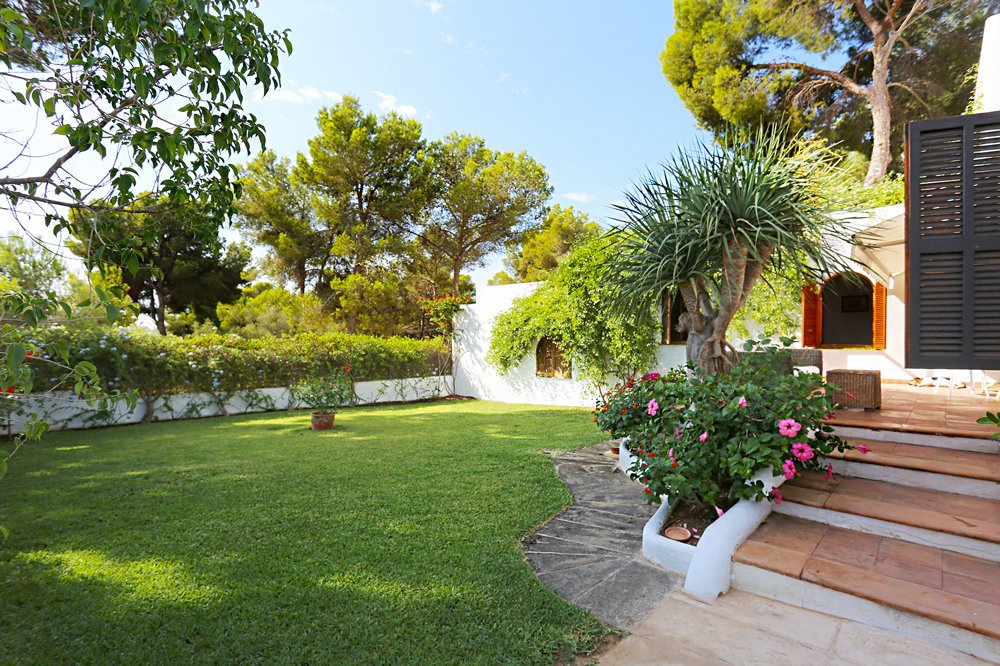 Villa in Sol De Mallorca, Mallorca, Spain 6 bedrooms, 240 sq.m. No. 109874
