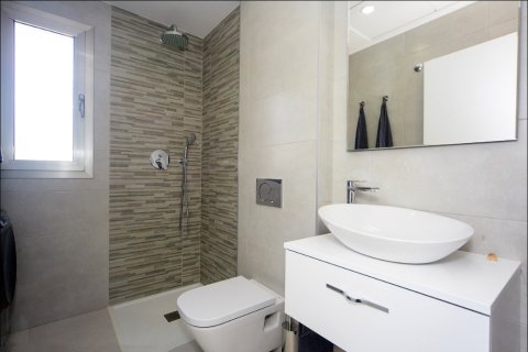 Apartment for sale in Villamartin, Alicante, Spain 2 bedrooms, 75 sq.m. No. 145471 - photo 9