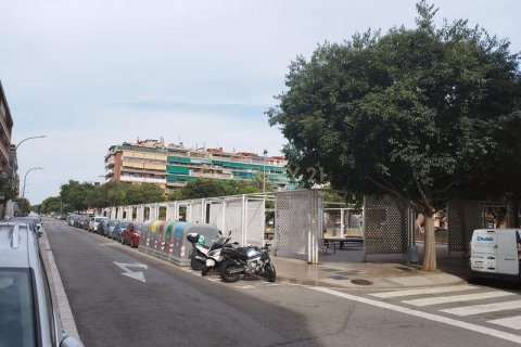 Land plot for sale in El Prat de Llobregat, Barcelona, Spain No. 167211 - photo 8
